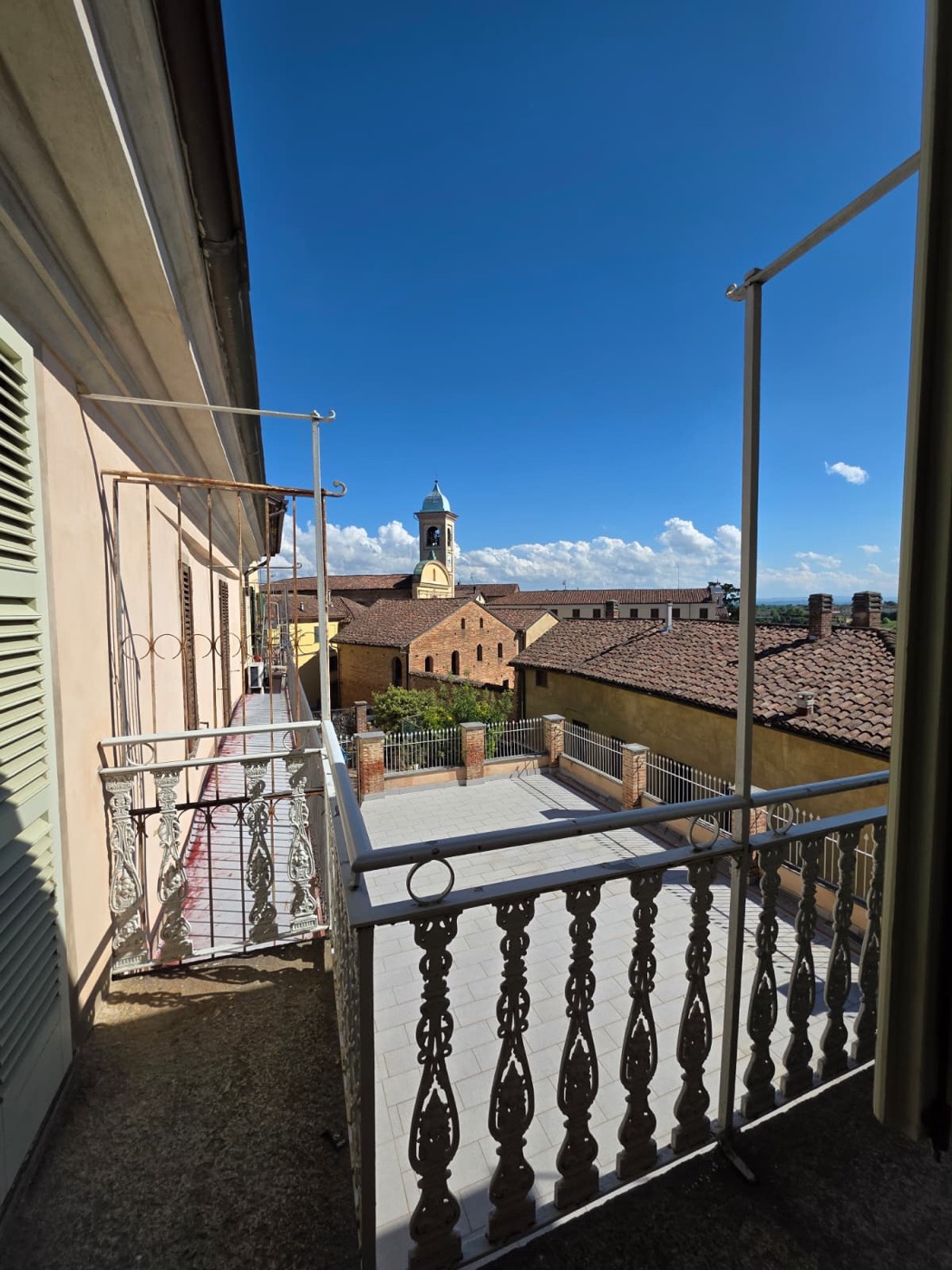 Camera Luxury &middot; vista dal balcone