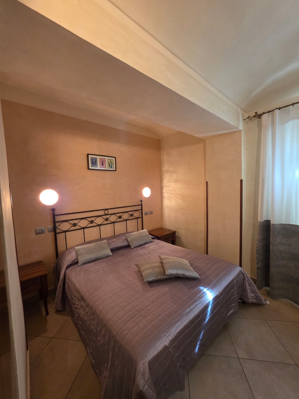 Camera Premium &middot; ambiente