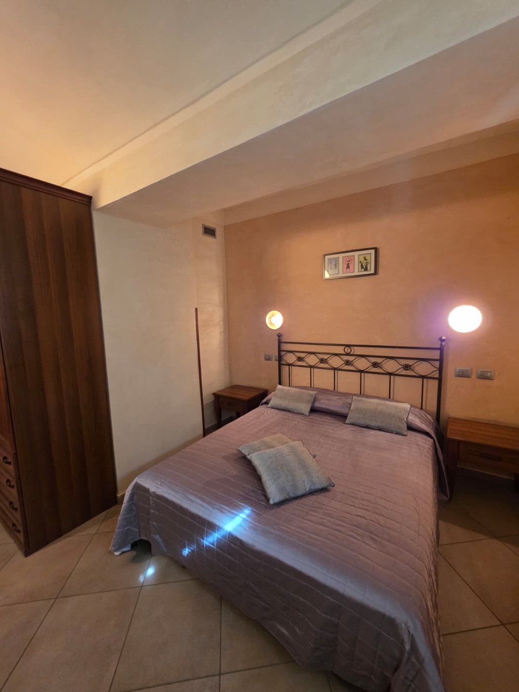 Camera Premium &middot; bagno doccia
